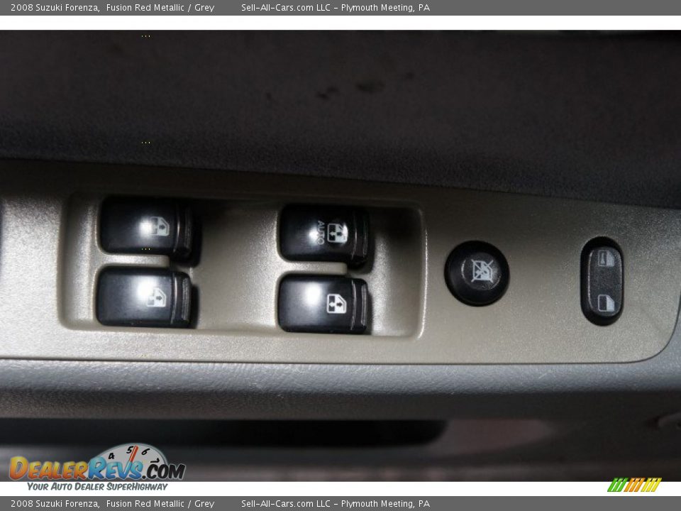 2008 Suzuki Forenza Fusion Red Metallic / Grey Photo #13