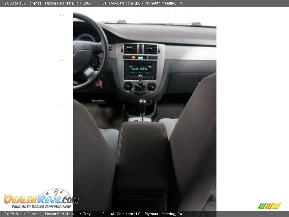 2008 Suzuki Forenza Fusion Red Metallic / Grey Photo #26