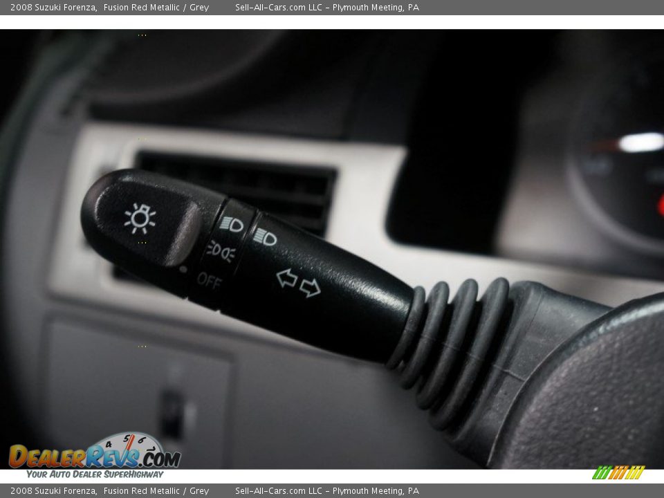 2008 Suzuki Forenza Fusion Red Metallic / Grey Photo #28