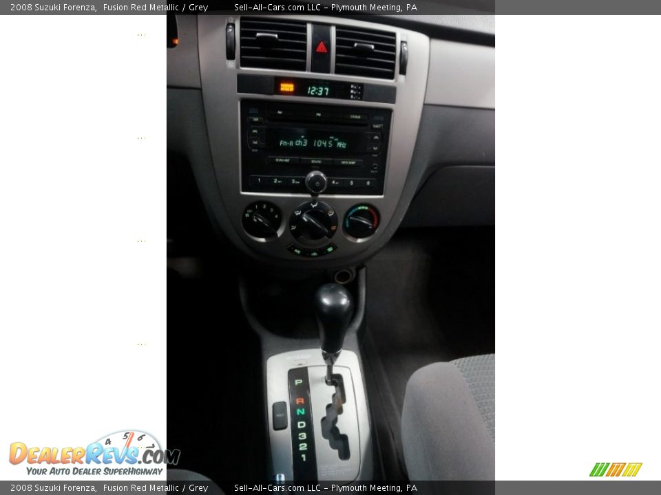 2008 Suzuki Forenza Fusion Red Metallic / Grey Photo #33