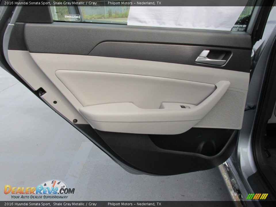 2016 Hyundai Sonata Sport Shale Gray Metallic / Gray Photo #17