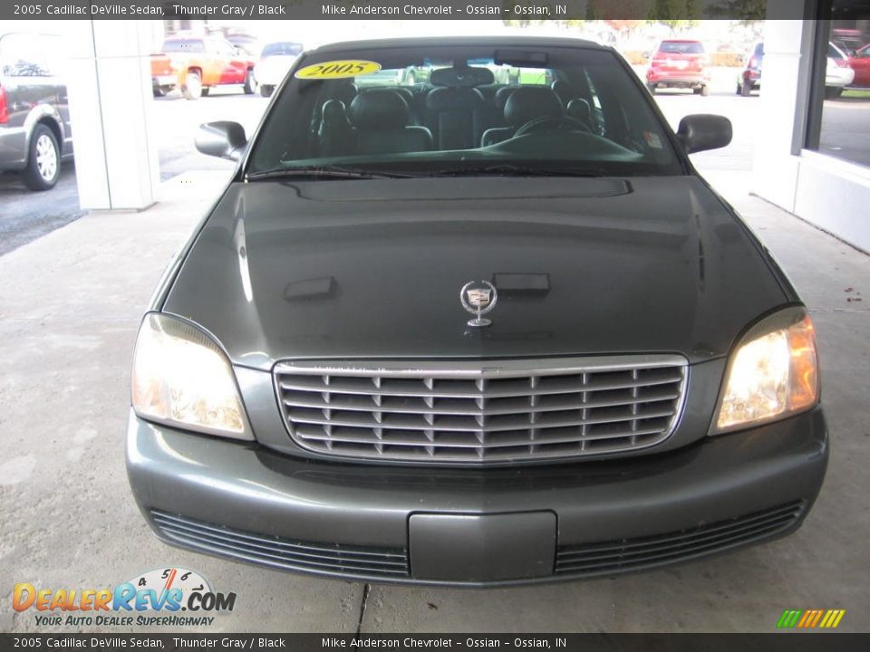 2005 Cadillac DeVille Sedan Thunder Gray / Black Photo #2