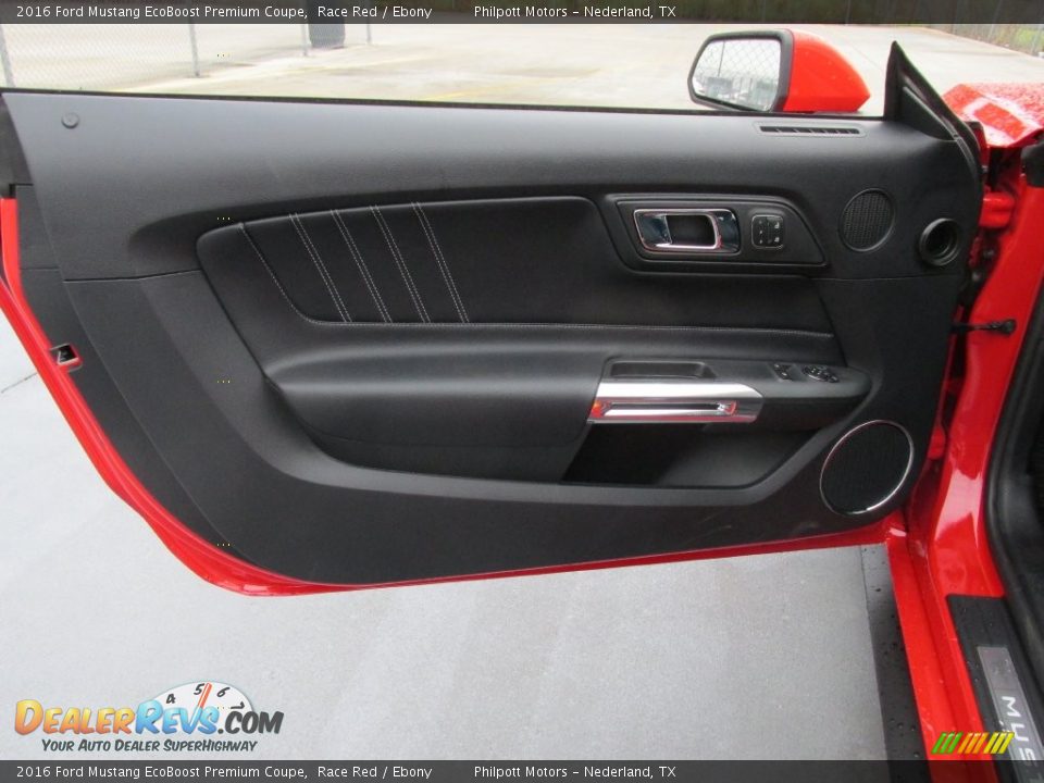 Door Panel of 2016 Ford Mustang EcoBoost Premium Coupe Photo #17
