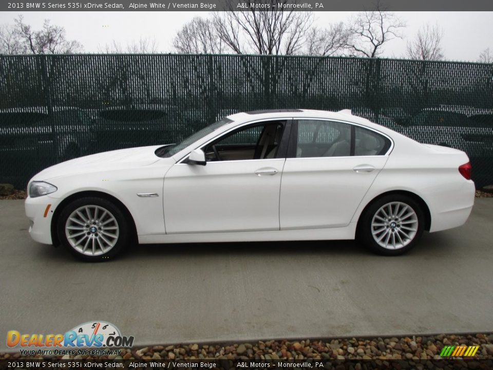 2013 BMW 5 Series 535i xDrive Sedan Alpine White / Venetian Beige Photo #9