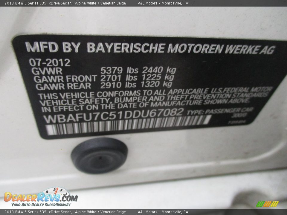 2013 BMW 5 Series 535i xDrive Sedan Alpine White / Venetian Beige Photo #19