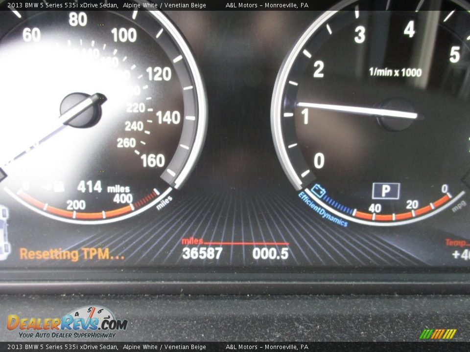 2013 BMW 5 Series 535i xDrive Sedan Alpine White / Venetian Beige Photo #20