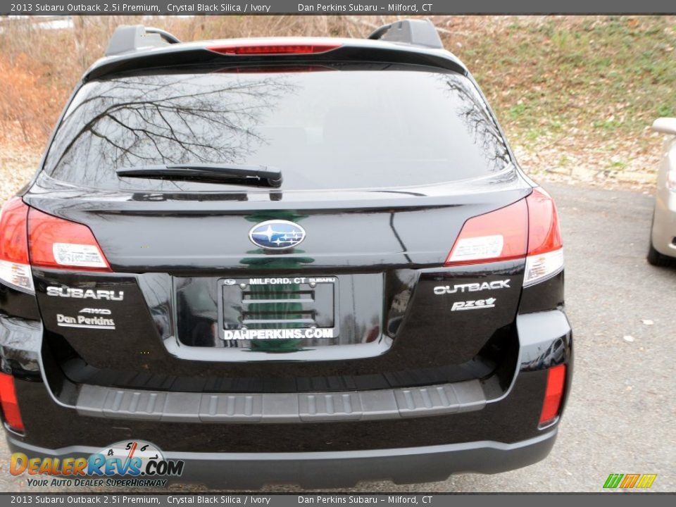 2013 Subaru Outback 2.5i Premium Crystal Black Silica / Ivory Photo #7