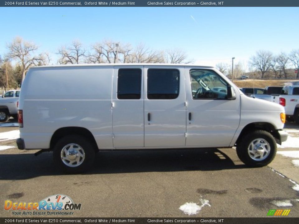 2004 Ford E Series Van E250 Commercial Oxford White / Medium Flint Photo #6
