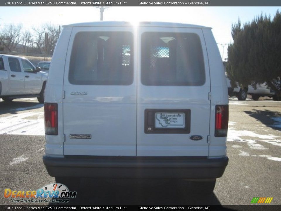2004 Ford E Series Van E250 Commercial Oxford White / Medium Flint Photo #8