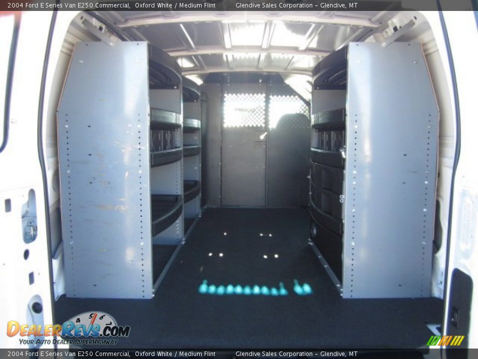 2004 Ford E Series Van E250 Commercial Oxford White / Medium Flint Photo #9