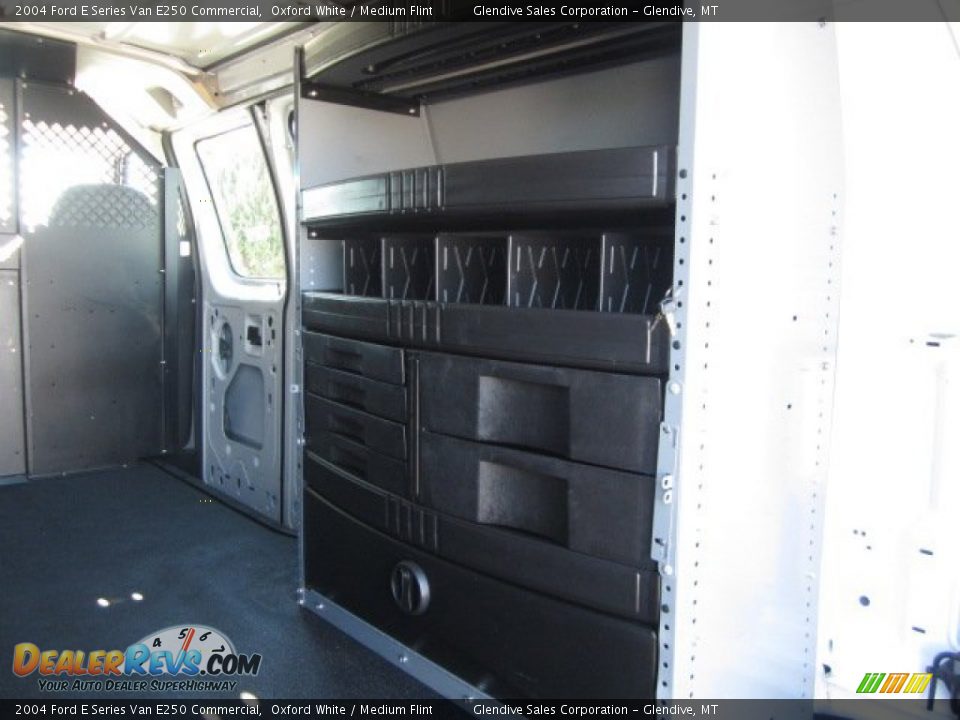 2004 Ford E Series Van E250 Commercial Oxford White / Medium Flint Photo #12