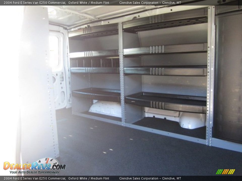 2004 Ford E Series Van E250 Commercial Oxford White / Medium Flint Photo #16