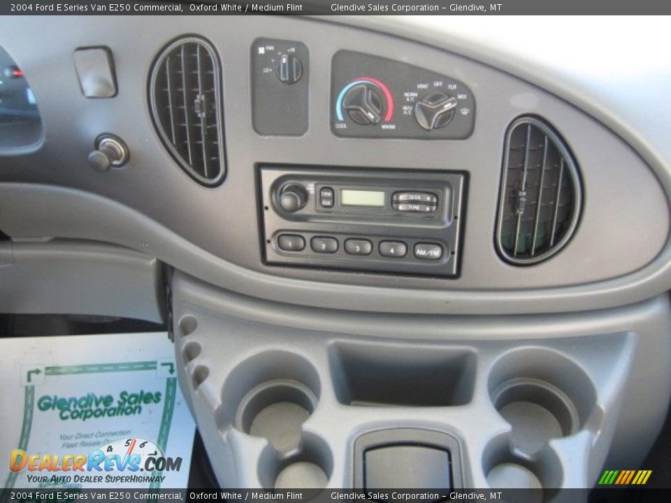 2004 Ford E Series Van E250 Commercial Oxford White / Medium Flint Photo #21
