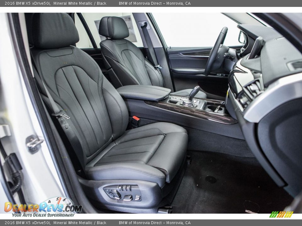 Front Seat of 2016 BMW X5 xDrive50i Photo #8