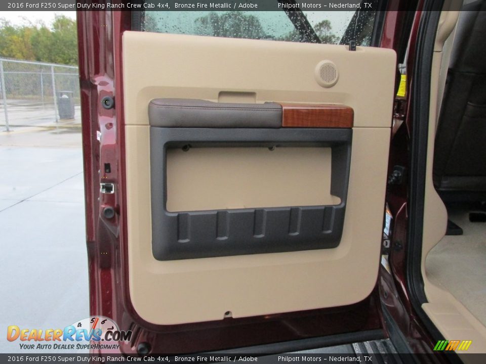 Door Panel of 2016 Ford F250 Super Duty King Ranch Crew Cab 4x4 Photo #20