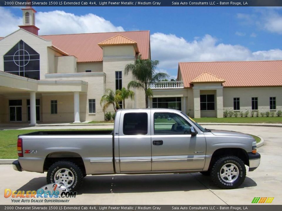 2000 Chevrolet Silverado 1500 LS Extended Cab 4x4 Light Pewter Metallic / Medium Gray Photo #2