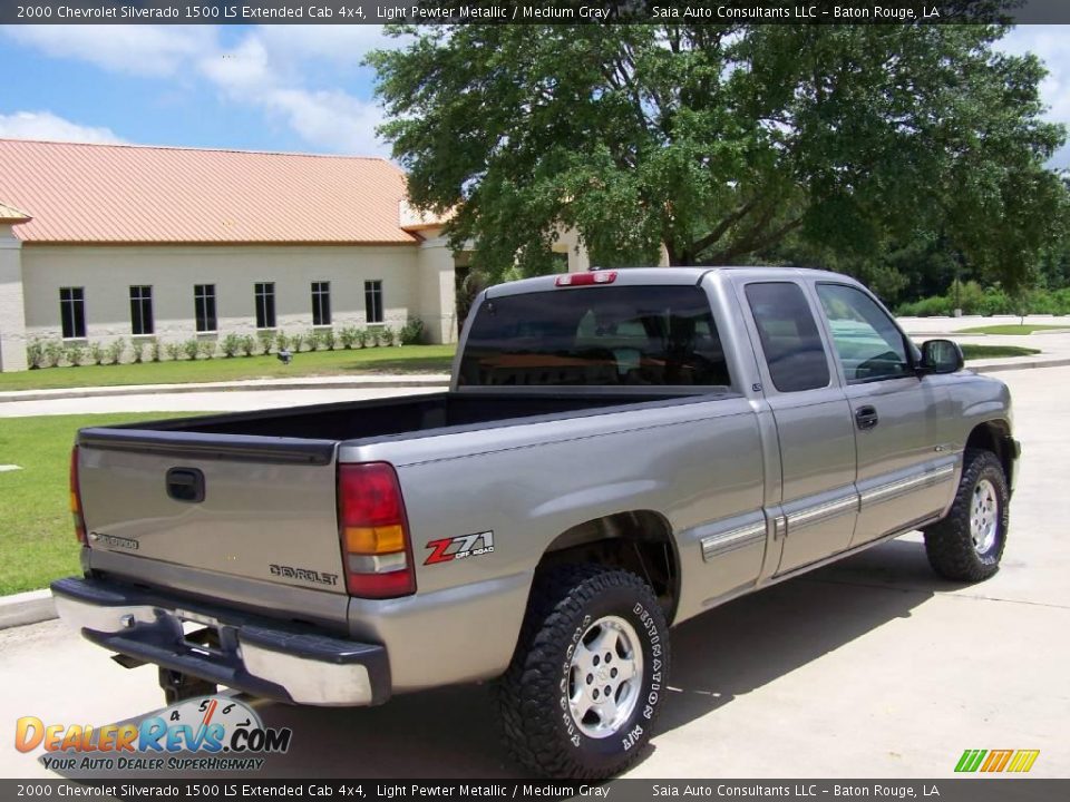 2000 Chevrolet Silverado 1500 LS Extended Cab 4x4 Light Pewter Metallic / Medium Gray Photo #3