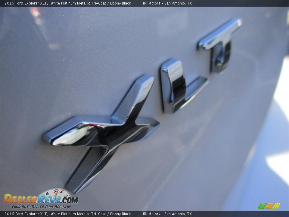 2016 Ford Explorer XLT White Platinum Metallic Tri-Coat / Ebony Black Photo #5