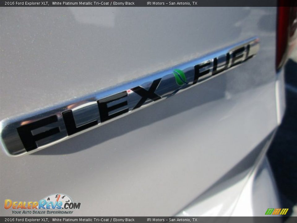 2016 Ford Explorer XLT White Platinum Metallic Tri-Coat / Ebony Black Photo #7