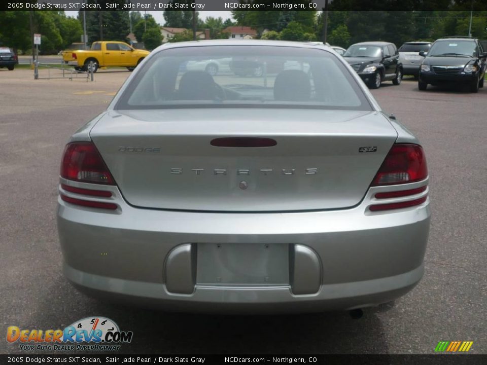 2005 Dodge Stratus SXT Sedan Satin Jade Pearl / Dark Slate Gray Photo #4