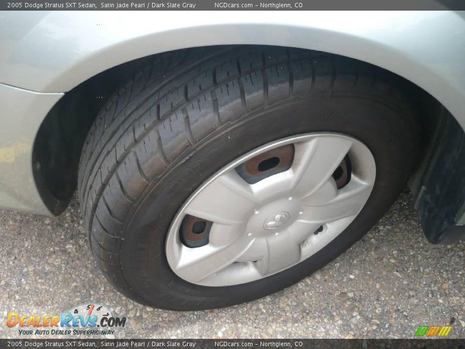 2005 Dodge Stratus SXT Sedan Satin Jade Pearl / Dark Slate Gray Photo #5