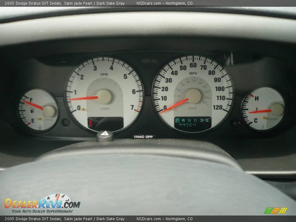 2005 Dodge Stratus SXT Sedan Satin Jade Pearl / Dark Slate Gray Photo #11