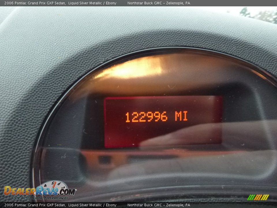 2006 Pontiac Grand Prix GXP Sedan Liquid Silver Metallic / Ebony Photo #13