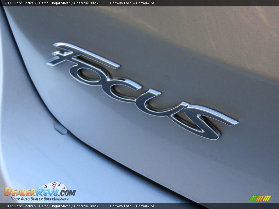 2016 Ford Focus SE Hatch Ingot Silver / Charcoal Black Photo #6