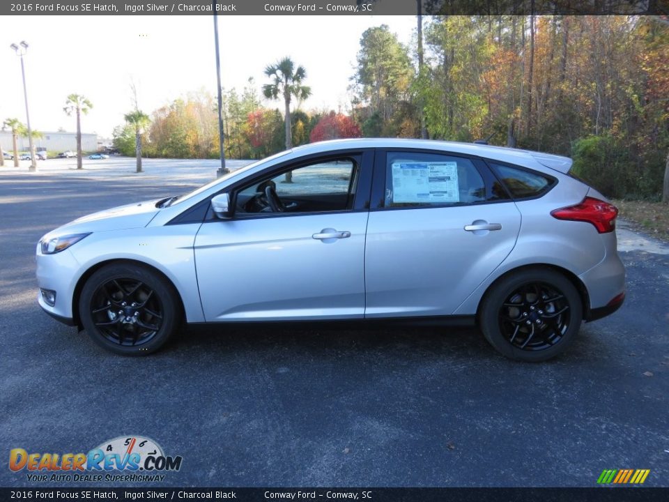 2016 Ford Focus SE Hatch Ingot Silver / Charcoal Black Photo #9