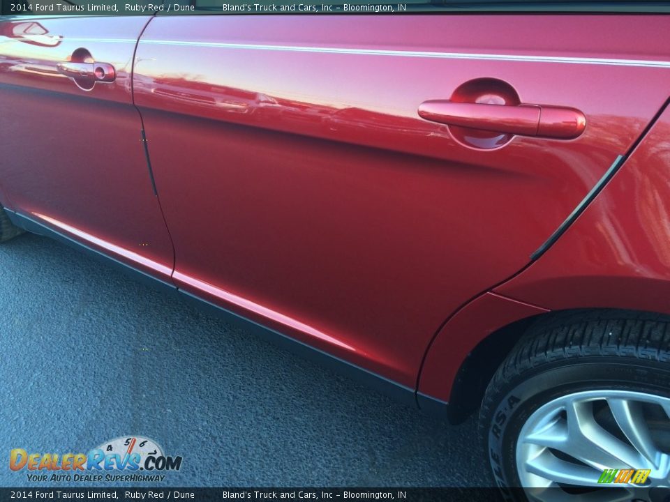 2014 Ford Taurus Limited Ruby Red / Dune Photo #18