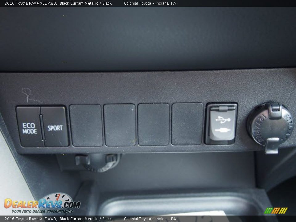 2016 Toyota RAV4 XLE AWD Black Currant Metallic / Black Photo #9
