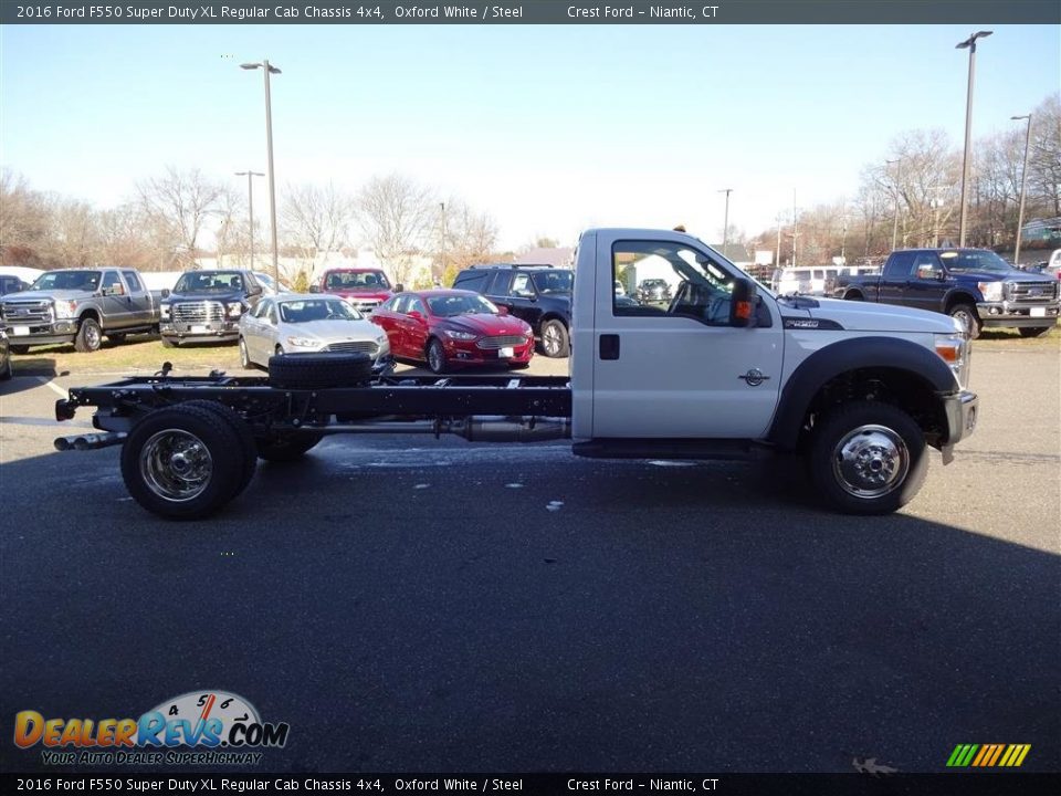 2016 Ford F550 Super Duty XL Regular Cab Chassis 4x4 Oxford White / Steel Photo #8