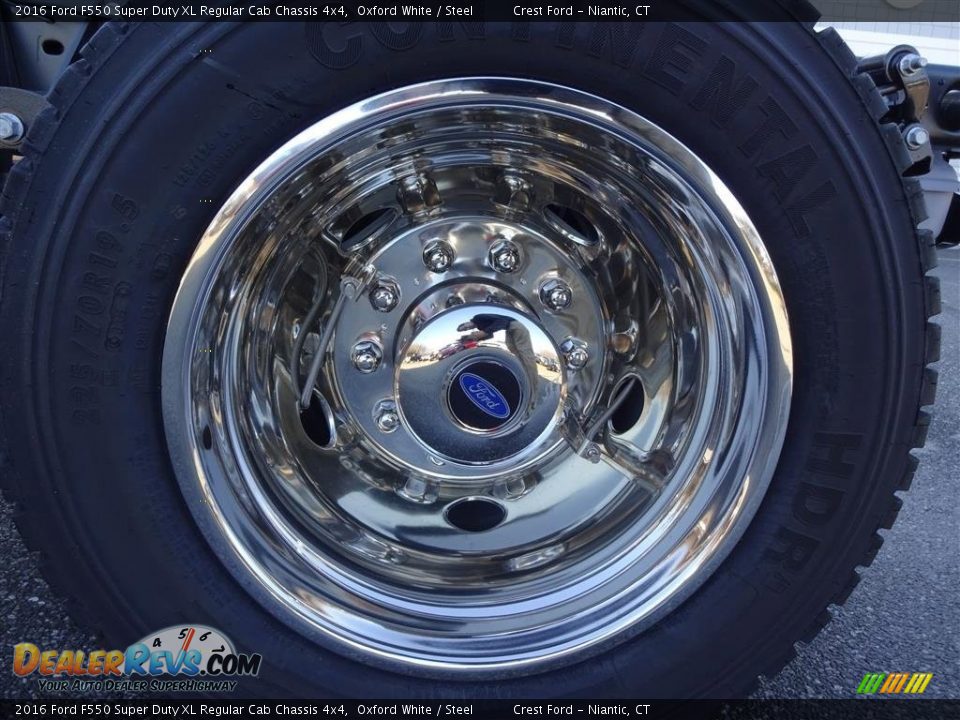 2016 Ford F550 Super Duty XL Regular Cab Chassis 4x4 Oxford White / Steel Photo #10