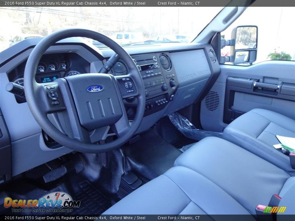 2016 Ford F550 Super Duty XL Regular Cab Chassis 4x4 Oxford White / Steel Photo #11
