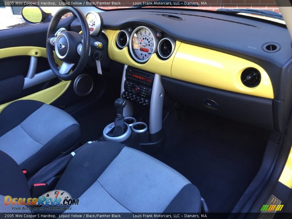 2005 Mini Cooper S Hardtop Liquid Yellow / Black/Panther Black Photo #12