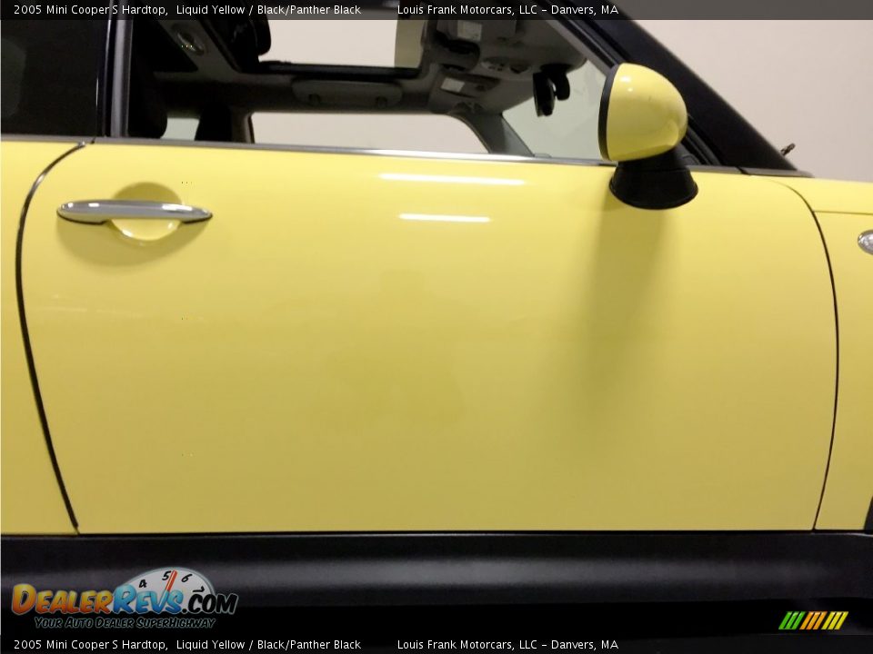 2005 Mini Cooper S Hardtop Liquid Yellow / Black/Panther Black Photo #34