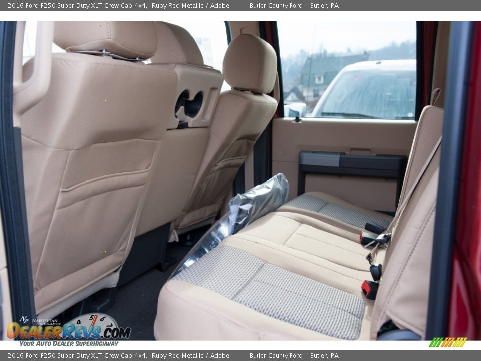 2016 Ford F250 Super Duty XLT Crew Cab 4x4 Ruby Red Metallic / Adobe Photo #10