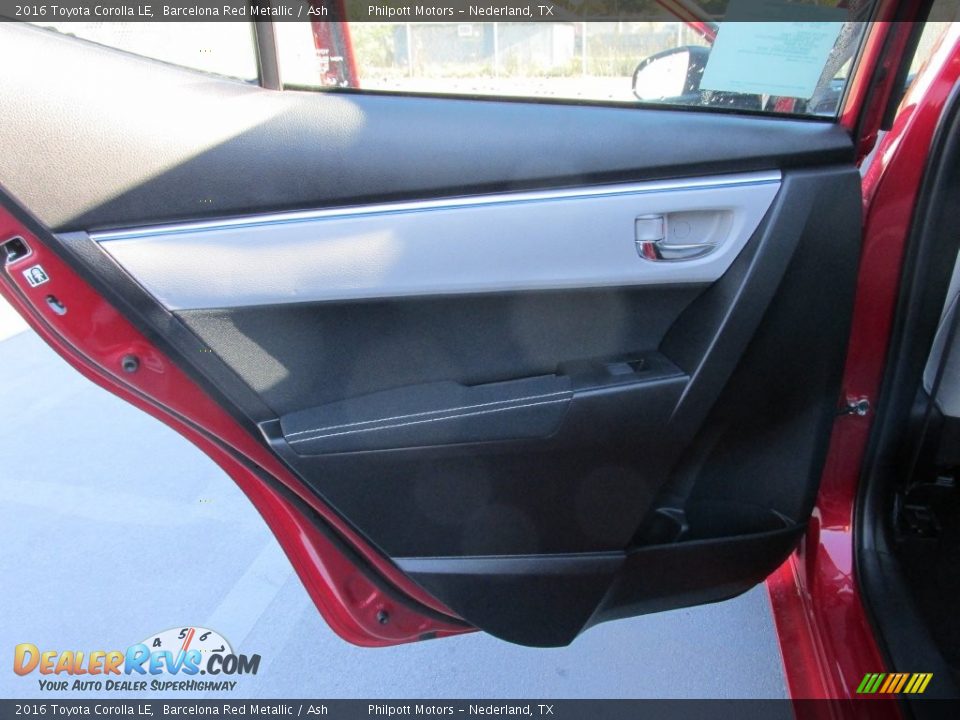 2016 Toyota Corolla LE Barcelona Red Metallic / Ash Photo #17