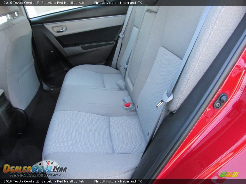 2016 Toyota Corolla LE Barcelona Red Metallic / Ash Photo #18
