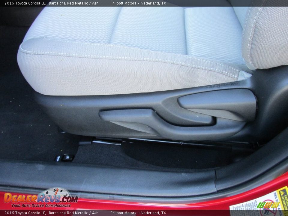 2016 Toyota Corolla LE Barcelona Red Metallic / Ash Photo #22