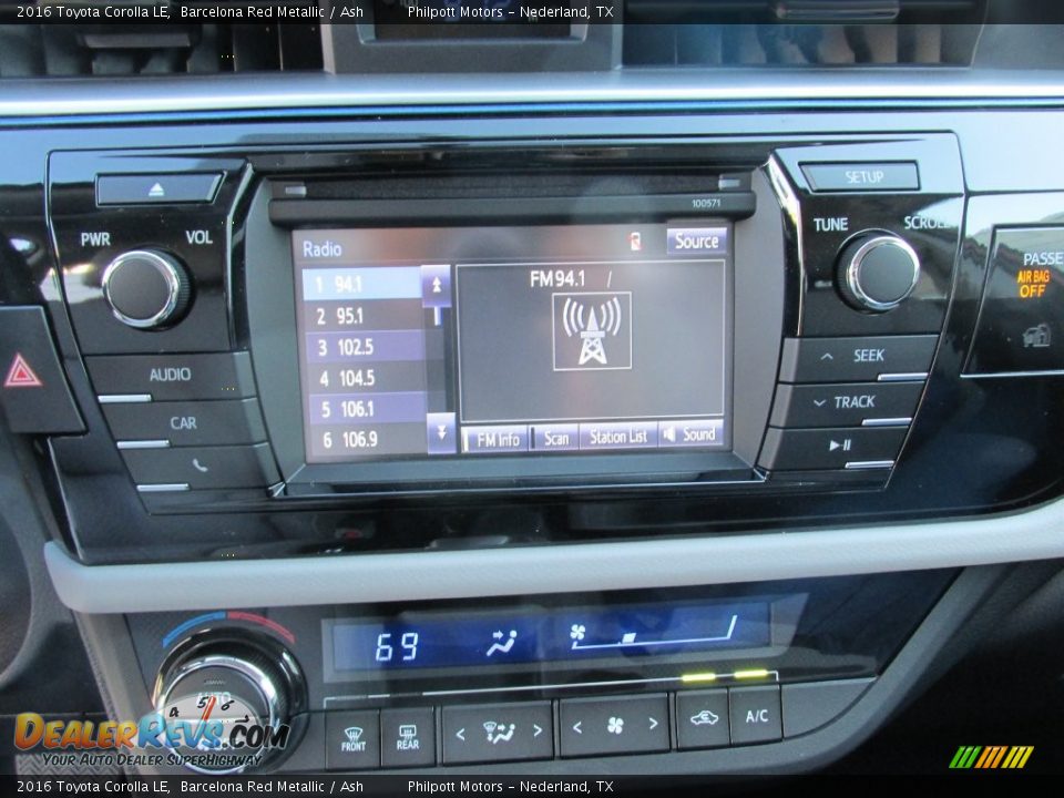 2016 Toyota Corolla LE Barcelona Red Metallic / Ash Photo #25