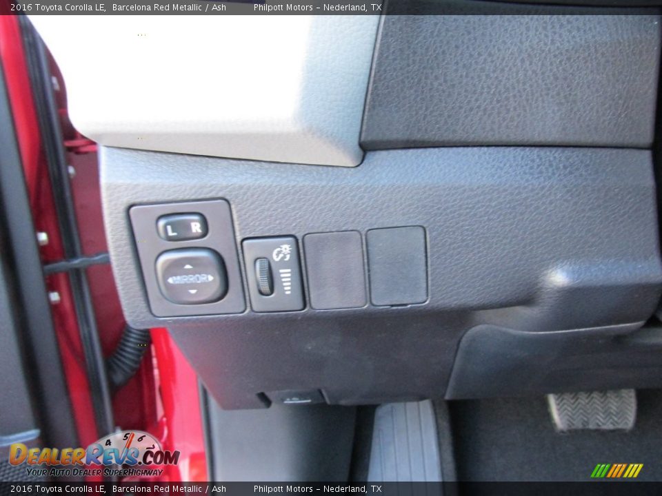 2016 Toyota Corolla LE Barcelona Red Metallic / Ash Photo #30