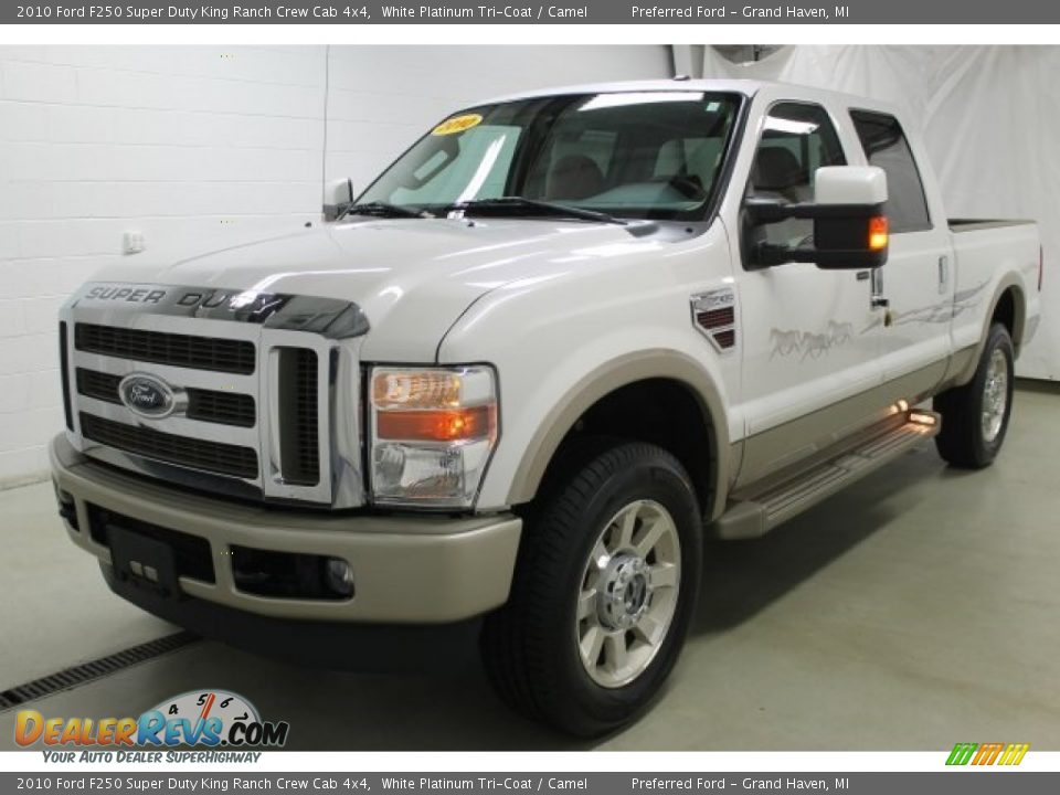 Front 3/4 View of 2010 Ford F250 Super Duty King Ranch Crew Cab 4x4 Photo #3