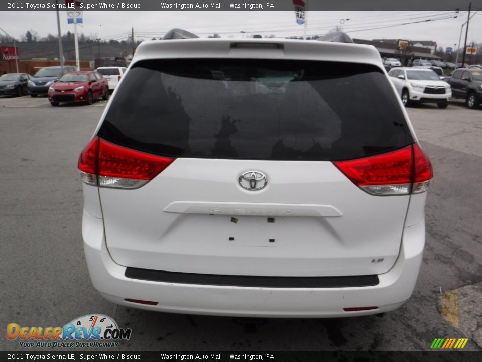 2011 Toyota Sienna LE Super White / Bisque Photo #8