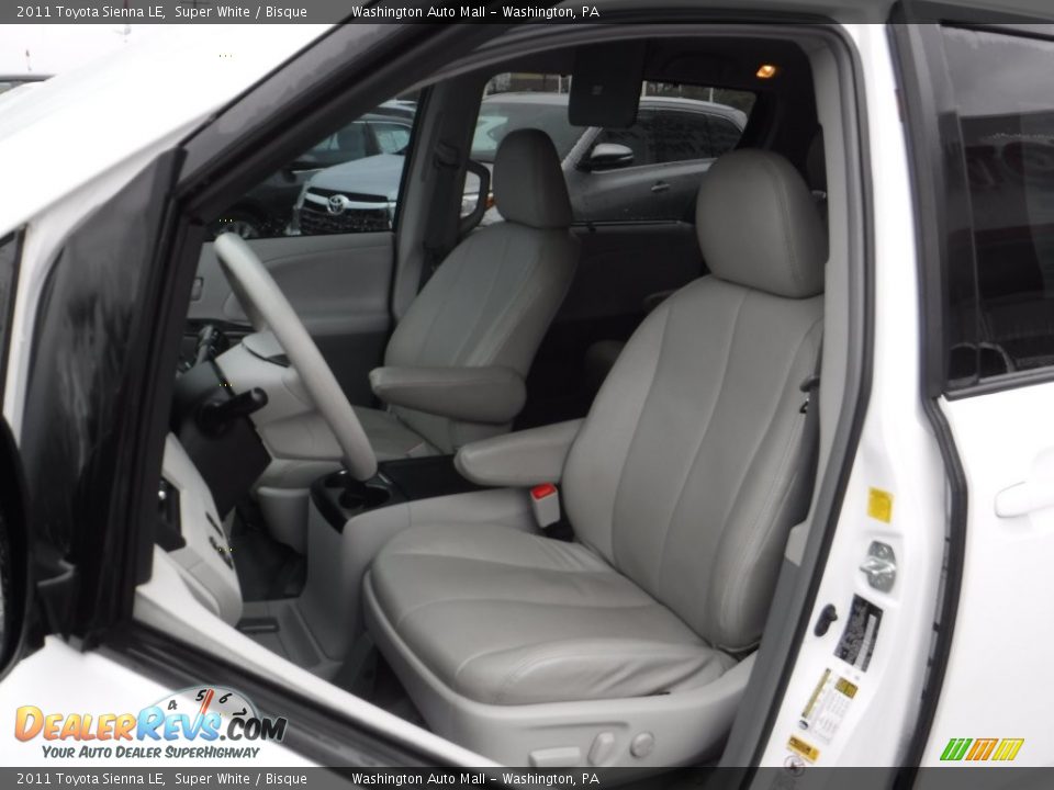 2011 Toyota Sienna LE Super White / Bisque Photo #13