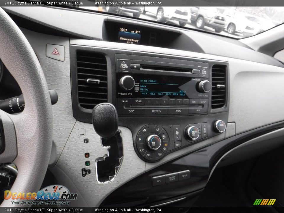 2011 Toyota Sienna LE Super White / Bisque Photo #15