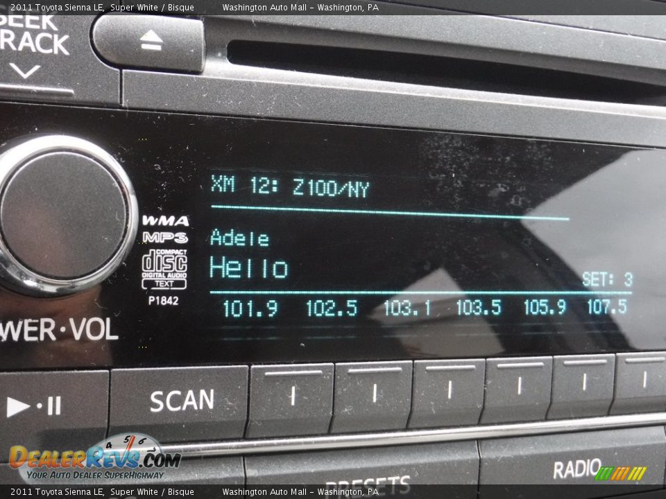 2011 Toyota Sienna LE Super White / Bisque Photo #16