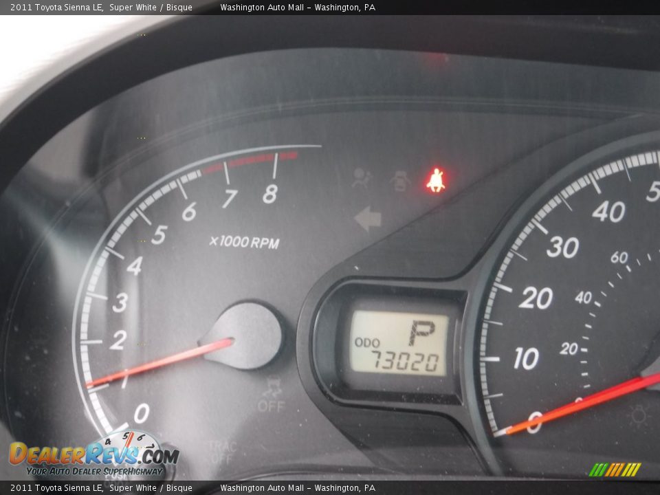 2011 Toyota Sienna LE Super White / Bisque Photo #24