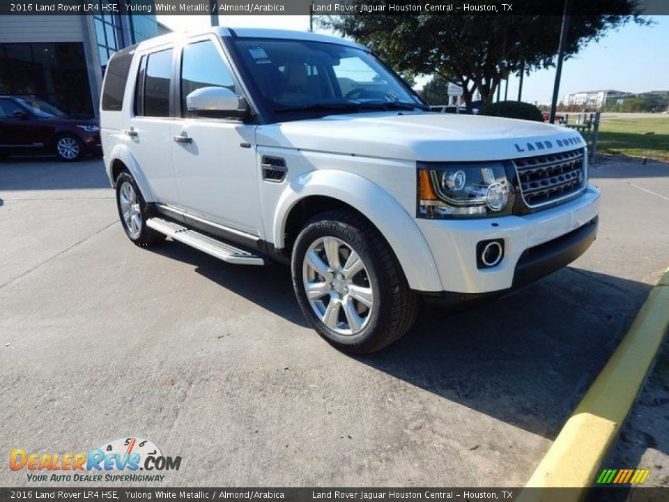 2016 Land Rover LR4 HSE Yulong White Metallic / Almond/Arabica Photo #1