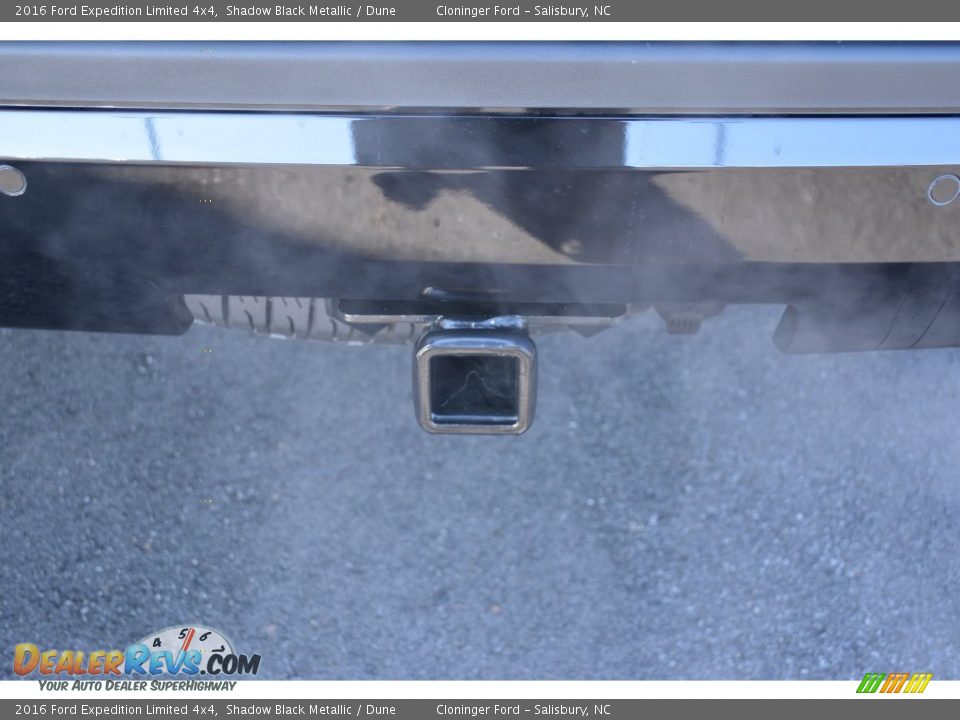 2016 Ford Expedition Limited 4x4 Shadow Black Metallic / Dune Photo #5